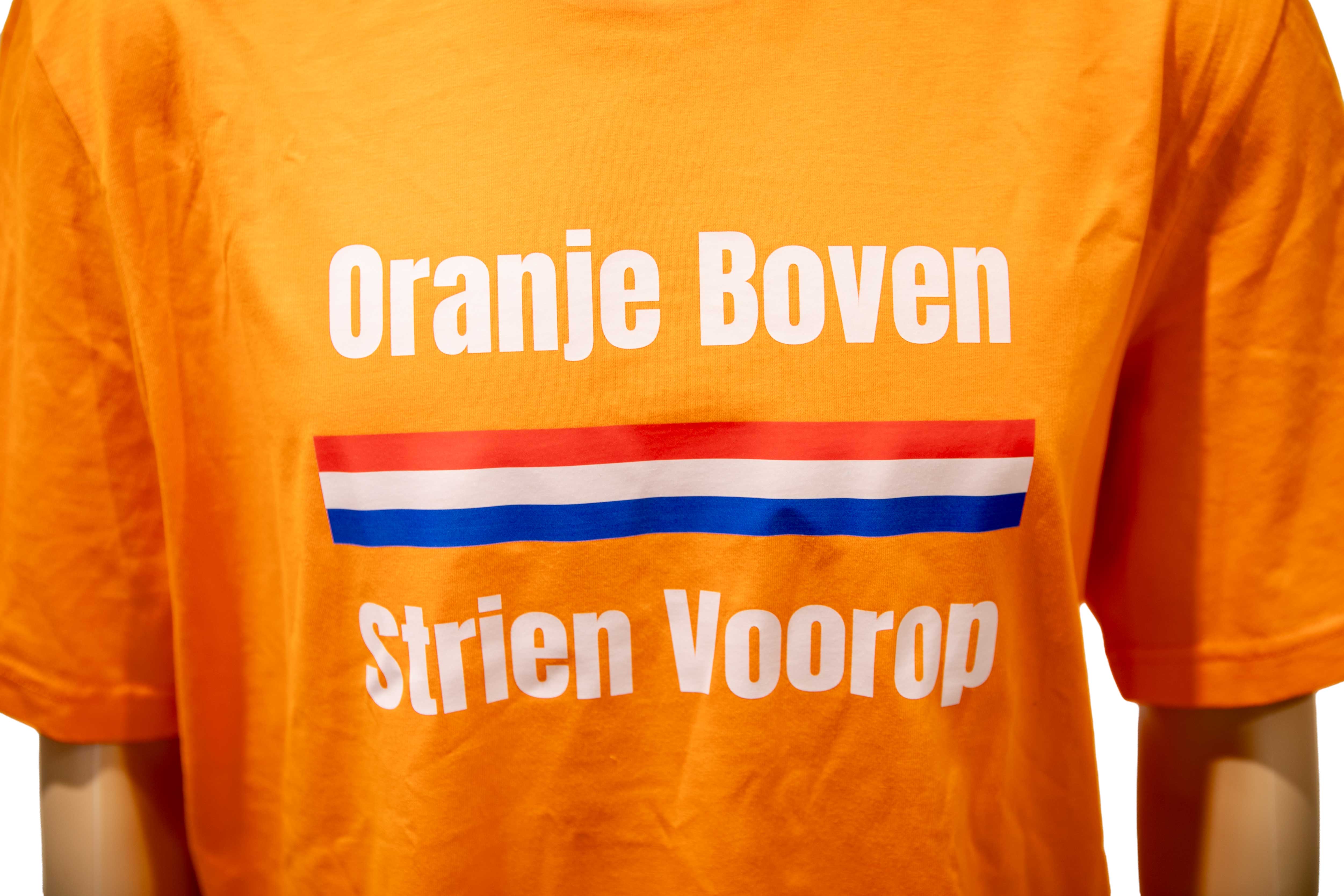 T-Shirt Oranje Boven - Strien Voorop